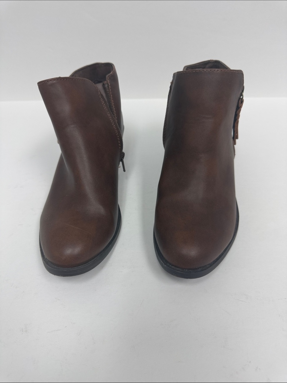 Arizona Jean Company Brown Leather Ankle Booties with Side Zip